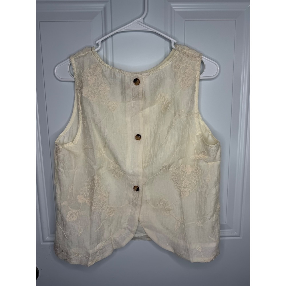 SHEIN Cream Floral Embroidered Sleeveless Button Top Women Medium Cottagecore